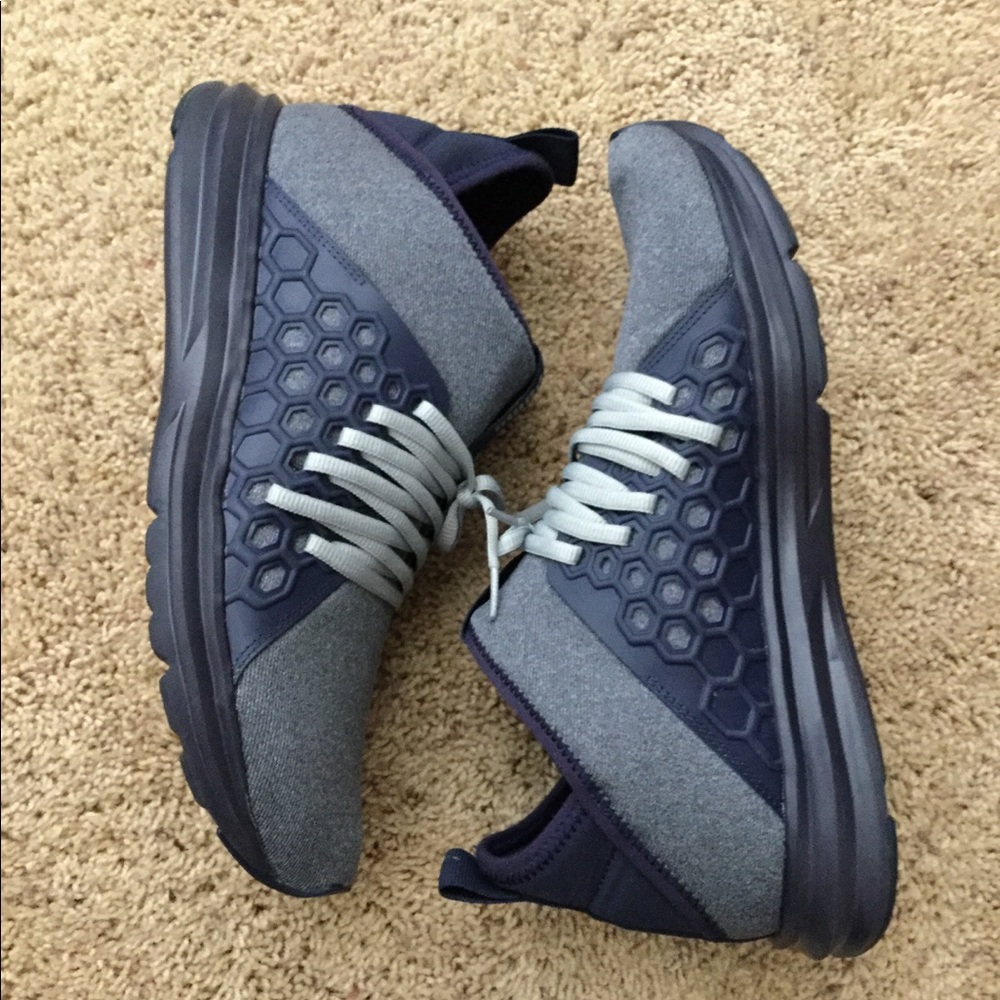 Puma men’s Sz 10.5 sneakers